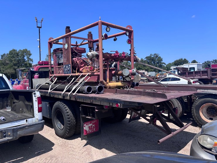 ford-f700-image-3