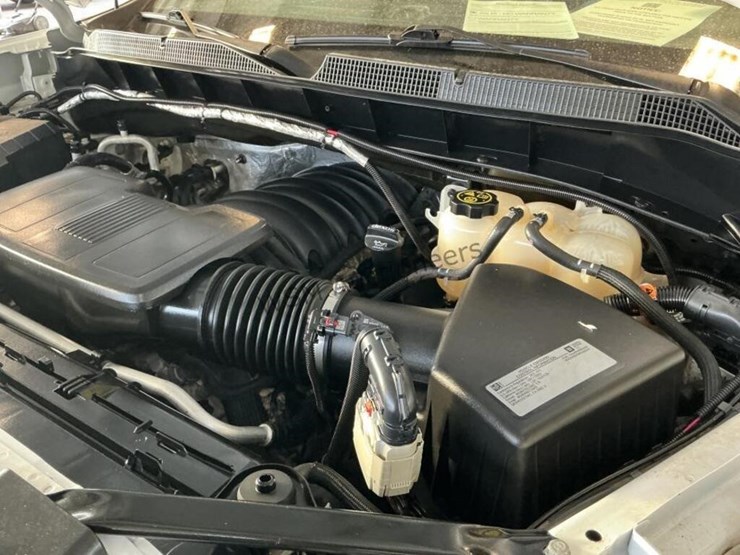 2021-chevrolet-silverado-1500-image-11