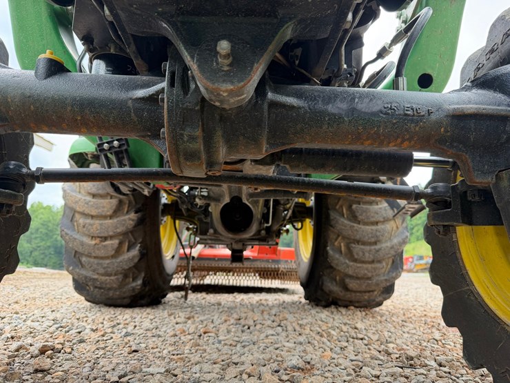 john-deere-3032e-image-71