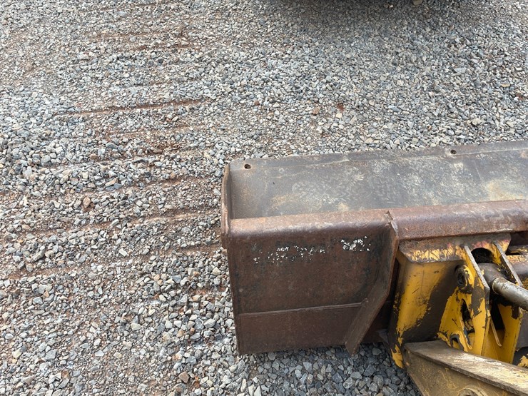 deere-325-image-10
