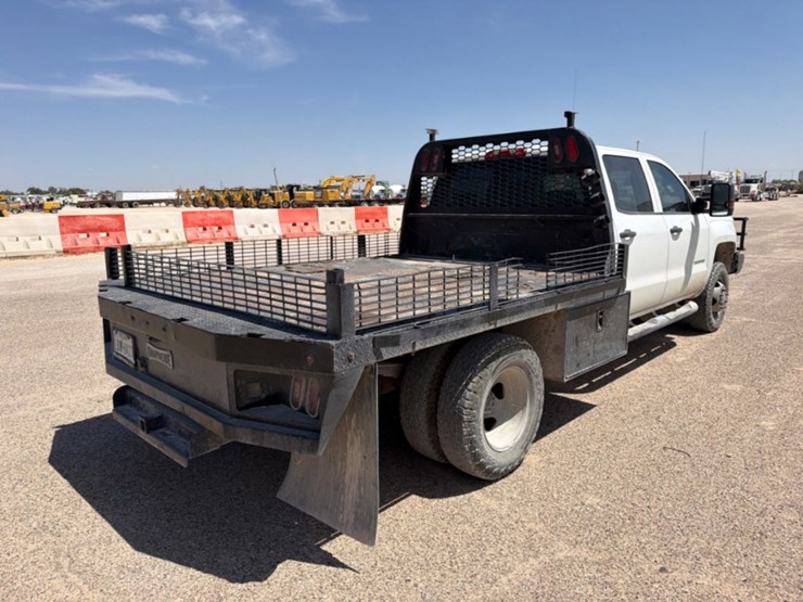 2018-chevrolet-silverado-3500hd-image-5