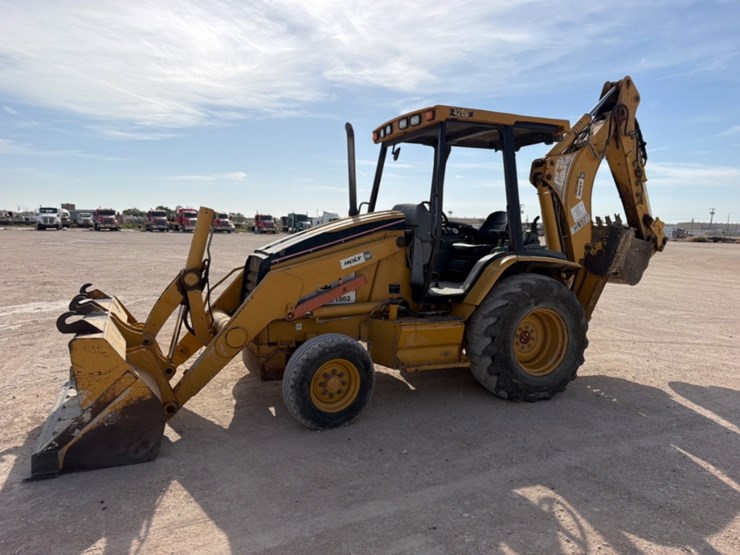 2006-caterpillar-420d-image-1