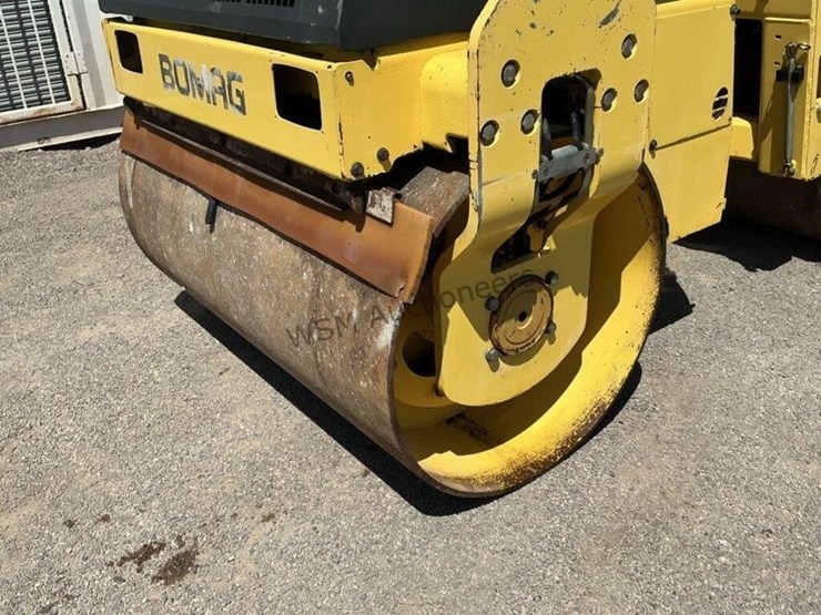 2004-bomag-dw-138-ad-double-drum-roller-image-9