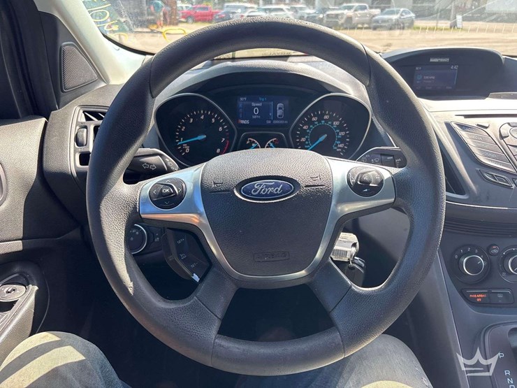2015-ford-escape-image-14
