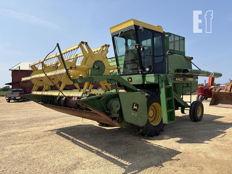 john-deere-4420-image-1