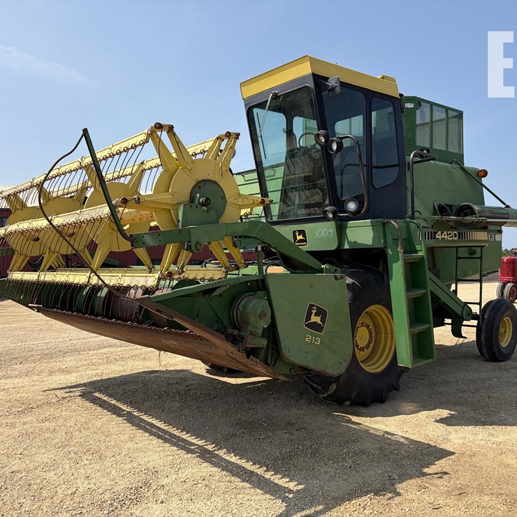JOHN DEERE 4420