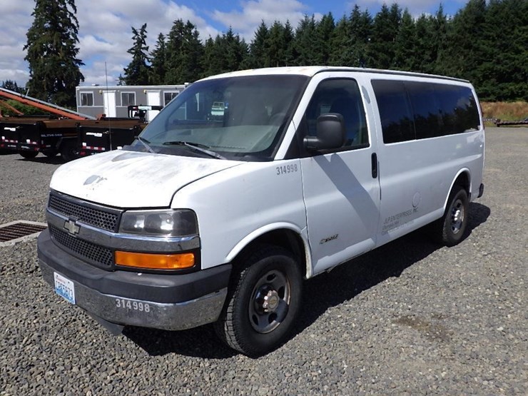 2003-chevrolet-3500-image-1