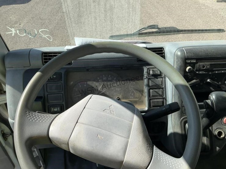 2006-mitsubishi-fuso-fe180-image-16