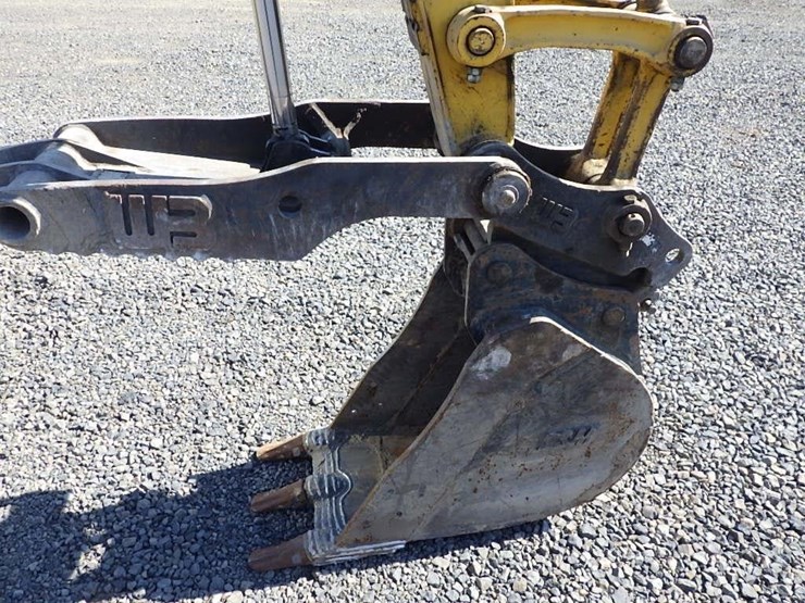 komatsu-pc88mr-10-image-39