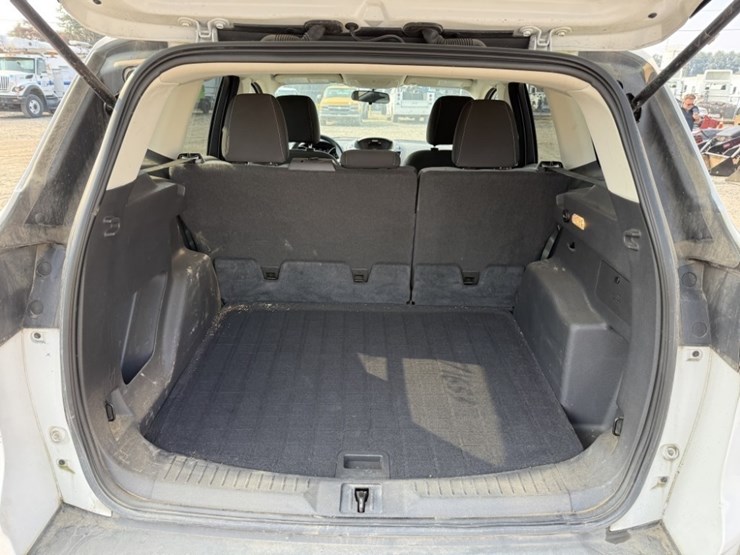 2016-ford-escape-image-14