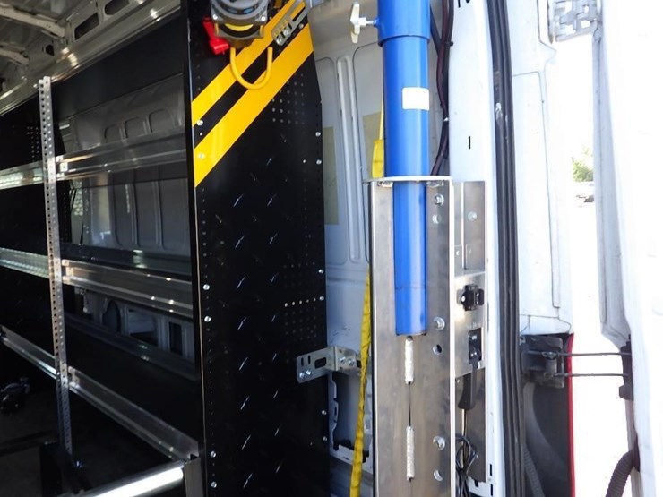 2018-ford-transit-image-18