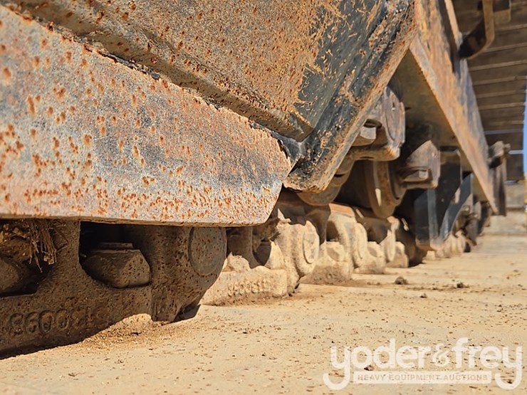 2019-caterpillar-336-image-13
