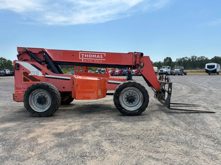 2015-jlg-8042-image-6