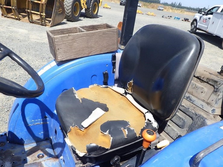 new-holland-25-image-29