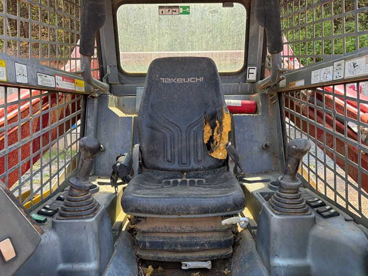 2016-takeuchi-tl10v2-image-24