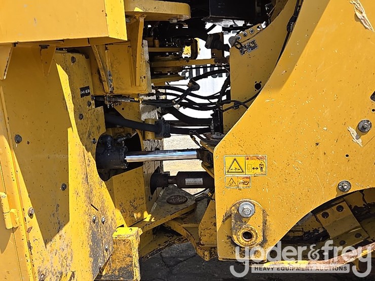 2019-caterpillar-950m-image-18