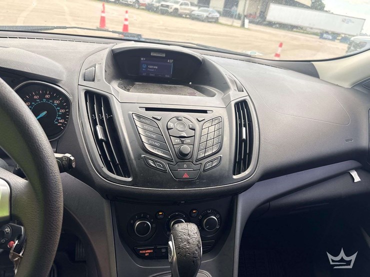 2015-ford-escape-image-14