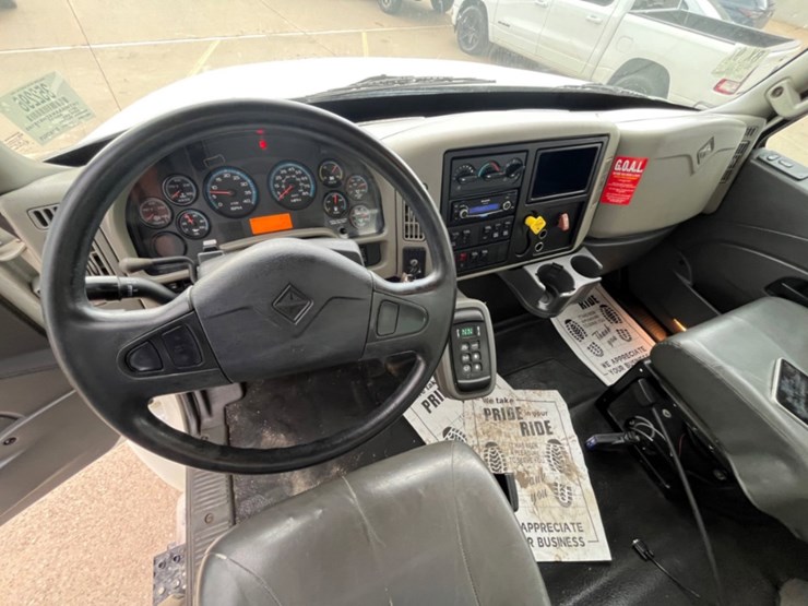 2012-international-durastar-4400-image-25