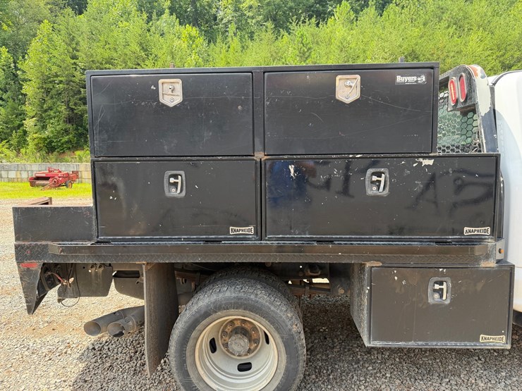 2017-ford-f350-image-31