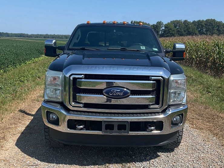 2016-ford-f250-lariat-image-3