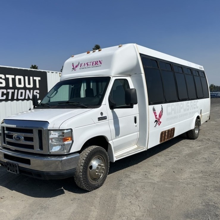 2012 FORD E450 SD