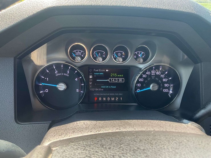 2016-ford-f250-lariat-image-14