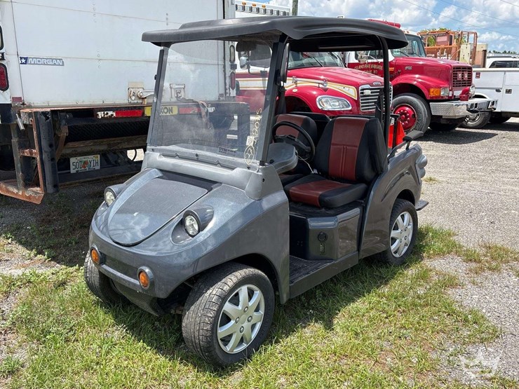 columbia-parcar-electric-cart-image-1