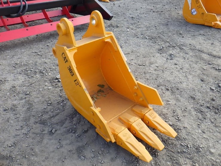 caterpillar-303-image-4