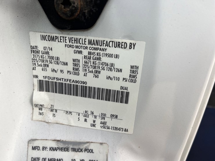 2015-ford-f550-image-23