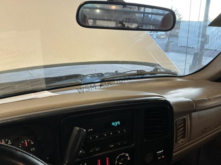 2006-chevrolet-silverado-2500hd-image-17
