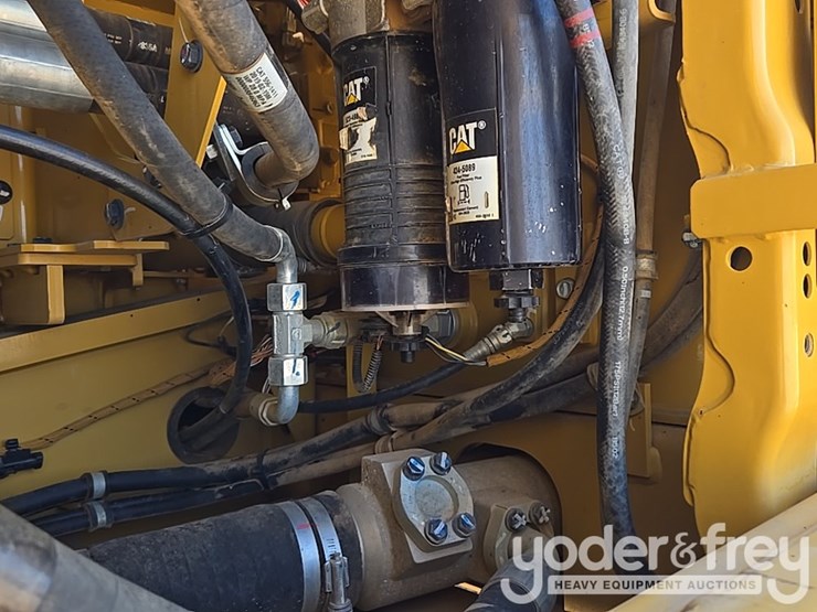 2019-caterpillar-336-image-43