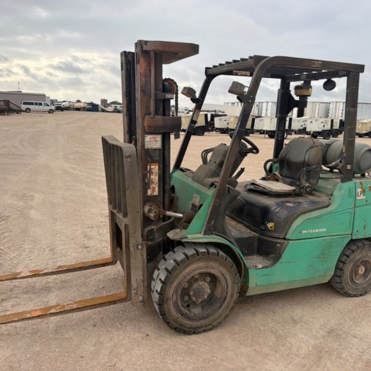 MITSUBISHI FG30N