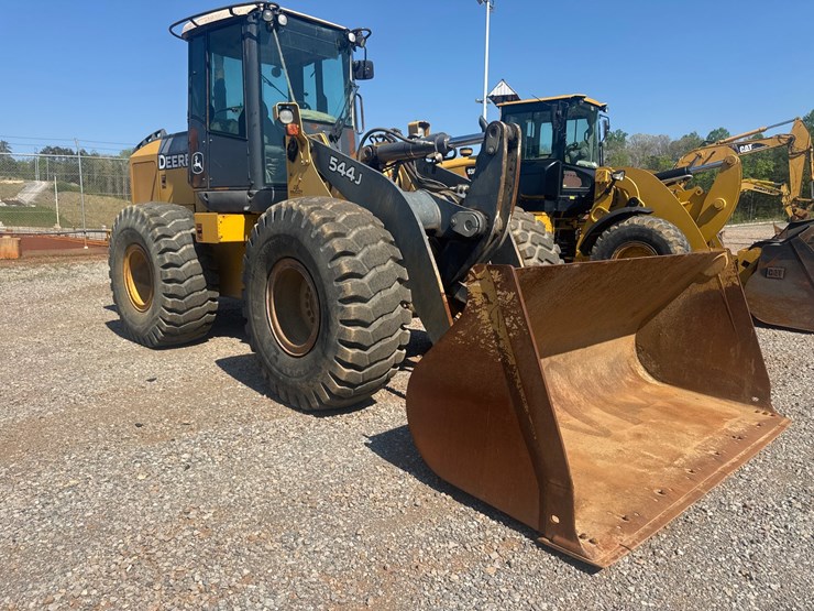 2005-deere-544j-image-3