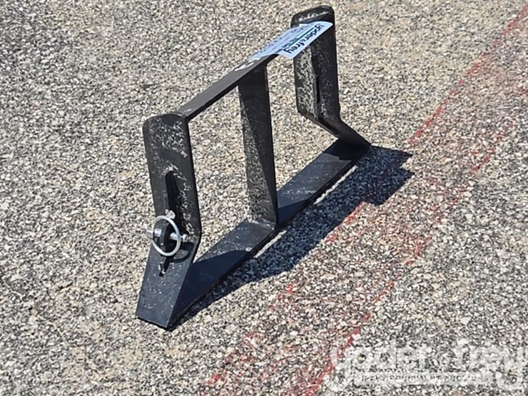 bobcat-pallet-fork-image-2