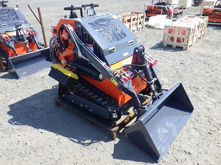 2026-tpm-t460-skid-steer-tracked-loader-image-4