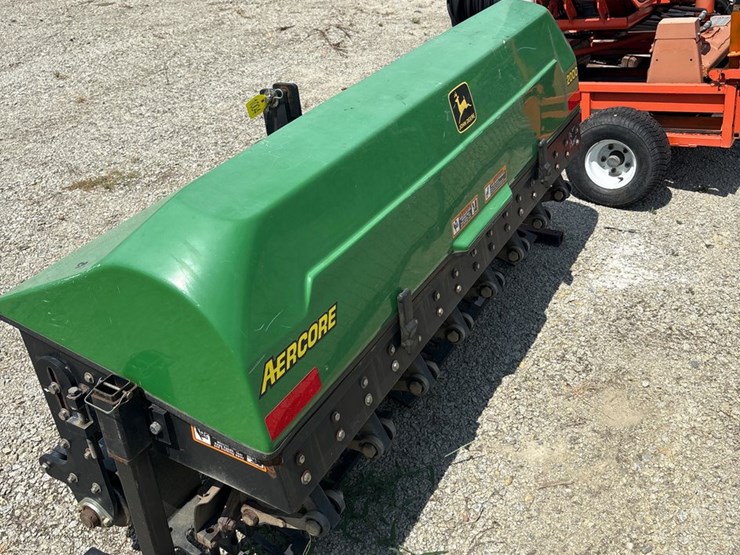 2000-john-deere-2000-image-2