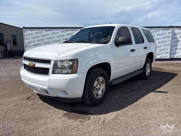 2014-chevrolet-tahoe-image-1