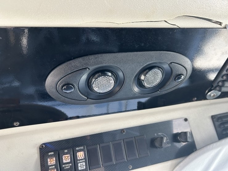 2012-ford-e450-sd-image-34