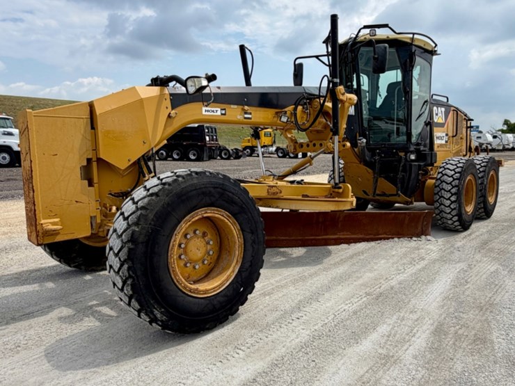 2008-caterpillar-140m-image-1