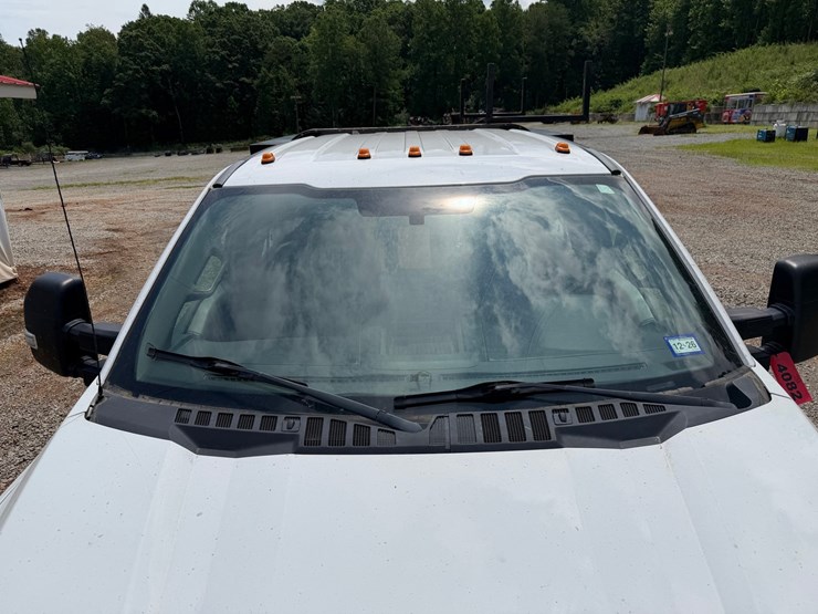2017-ford-f350-image-10