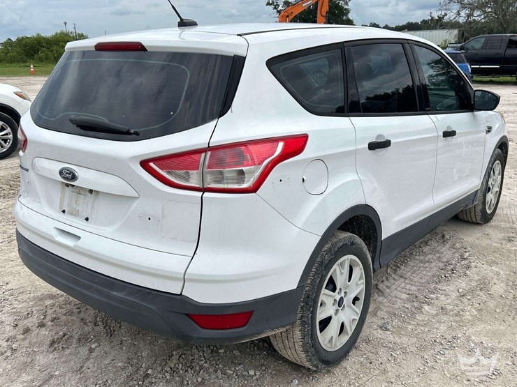 2016-ford-escape-image-3