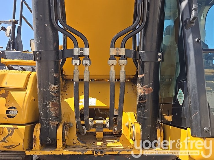 caterpillar-336-image-26