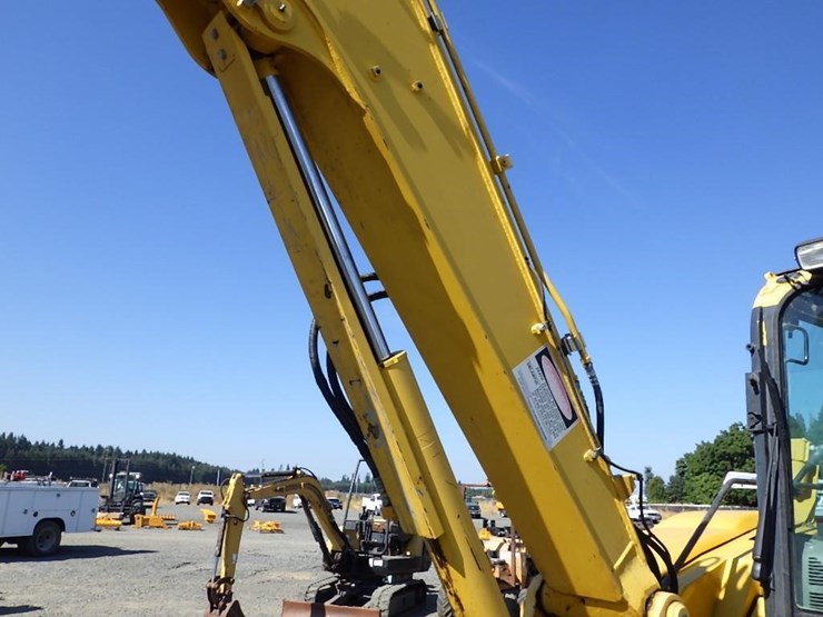 komatsu-pc88mr-10-image-15