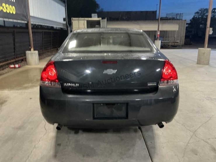 2013-chevrolet-impala-sdn-image-6