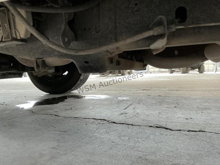 2016-dodge-1500-image-26