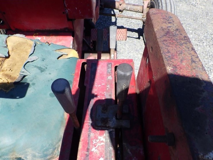 international-i-656-tractor-image-24