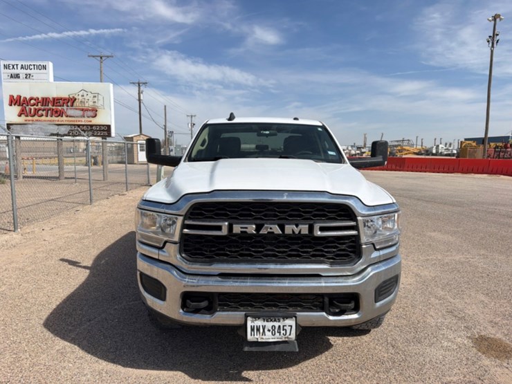 2019-dodge-ram-2500-image-2