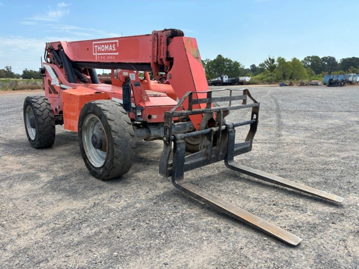 2015-jlg-8042-image-3