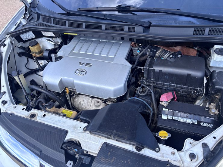 2008-toyota-sienna-image-15