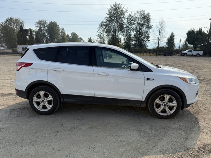 2016-ford-escape-image-3